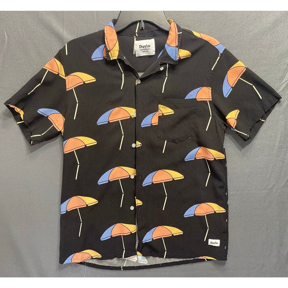 Duvin Design Co. short-sleeve button-up shirt. Size M.‎ resort wear streatwear